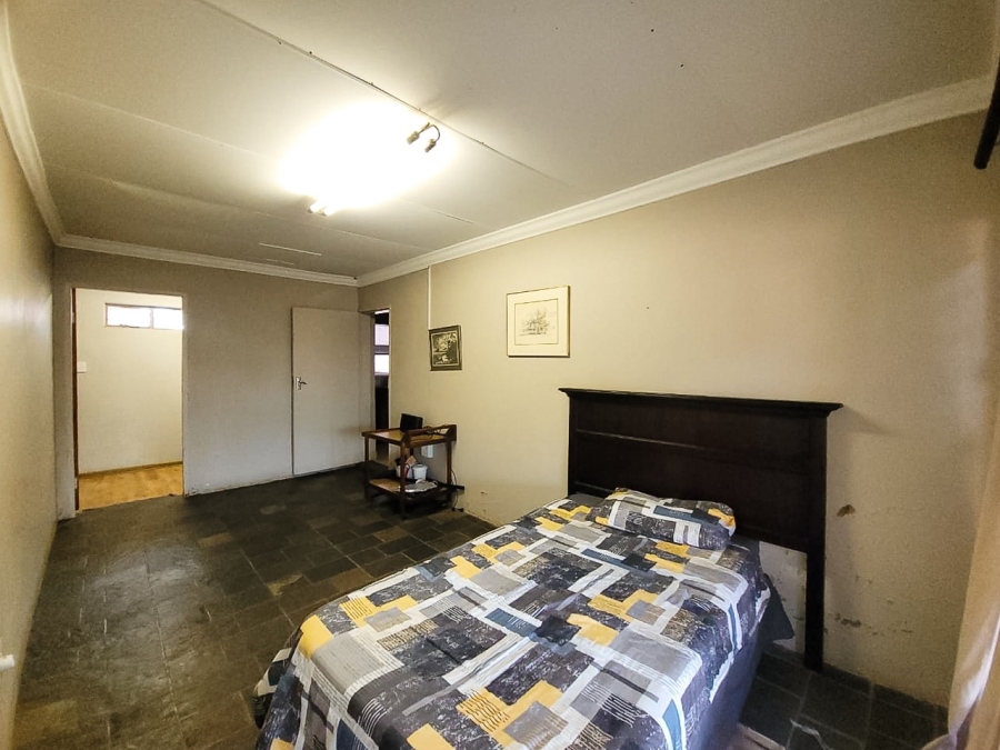 6 Bedroom Property for Sale in Baillie Park North West
